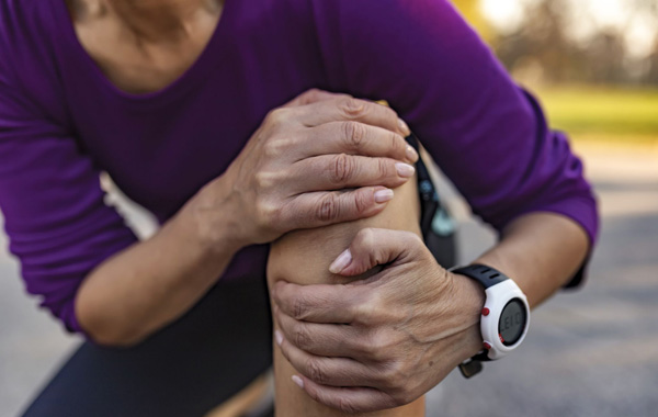 Monotonous-pain-in-the-front-part-of-the-lower-leg